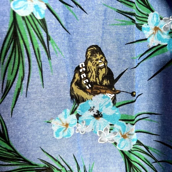 Star Wars Ss button up Chewbacca SZ small - Picture 4 of 6